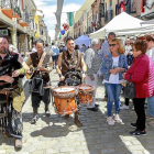 Los sonidos de instrumentos tradicionales tomaron las calles de Villalón de Campos.-J.M. LOSTAU