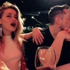 Amberd Heard y Elon Musk, cuando hicieron público que salían juntos.-EL PERIÓDICO