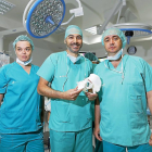 Los doctores  Plata, Del Canto y Trigueros. En el hospital Clínico de Valladolid.-J.M. LOSTAU