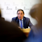 Antonio María Sáez informa sobre el anteproyecto de decreto ley sobre medidas urgentes en materia de sanidad.-ICAL