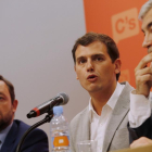 De la Torre, Rivera y Garicano, en la presentación de la memoria económica en la sede de Ciudadanos.-AGUSTIN CATALAN