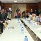 Reunión de los consejeros de Agricultura y Economía con representantes del Comité de Empresa de Campofrío-Ical