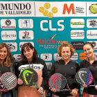 Cristina Martín, María Román, Conchi Miguelsanz y Bea Garrido antes de comenzar su partido.-