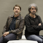 Bardem junto a León de Aranoa, hoy, en Paraninfo-CHUS MARCHADOR