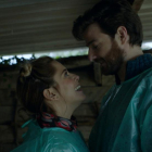 María León y Gorka Otxoa, en 'Allí abajo'.-ATRESMEDIA