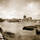 Imagen antigua de la localidad de Benafarces antes de que se desecase la laguna hace medio siglo.-A.B.