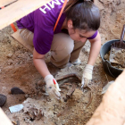 Excavación de la fosa común en el cementerio de El Carmen encontrada por la Asociación para la Recuperación de la Memoria Histórica en la que hay al menos 130 cuerpos.-ICAL