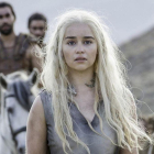 Emilia Clarke, en el papel de Daenerys Targaryen en Juego de Tronos-EL PERIÓDICO