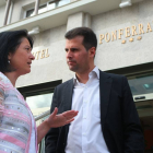 El candidato del PSOE a la Presidencia de la Junta, Luis Tudanca, junto a la candidata a la Alacaldías de Ponferrada, Ángela Marqués-Ical
