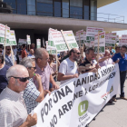 Concentración de UCCL frente a la Delegación Territorial de la Junta en Salamanca.-ICAL