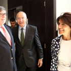 EL presidente de Cecale, Santiago Aparicio (I), y el delegado de Iberdrola en Castilla y LEón, JOaquín Boneta, participan en un encuentro con sus proveedores autonómicos-ICAL
