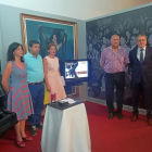 Presentación del sello conmemorativo a Mariemma, ayer, en Íscar.-E.M.