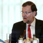 El Consejo de Ministros se reúne para tramitar la convocatoria de elecciones del 20-D.-REUTERS