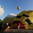 Colorido en el XIV Open de Valladolid de Aeroestación ‘Memorial Diego Criado’.-MONTSE ÁLVAREZ