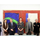 La consejera de Cultura, en el centro, junto a los miembros del jurado.-ICAL