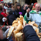 Bendición de los panes con motivo de la celebración de las Candelas y San Blas en Cacabelos-Ical