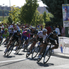 Imagen de archivo de la llegada de los ciclistas a la meta en una edición anterior de La Vuelta a España. E.M.