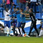 Amath celebra uno de sus dos goles al Elche.-LA LIGA
