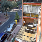 Terraza de la vivienda en la que presuntamente fue asesinada la niña Sara.-J.M. LOSTAU
