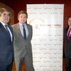 De izquierda a derecha, Enrique de la Villa, del Área Laboral de Deloitte; Alfonso Jiménez, presidente de EFCL; y Luis Enrique Rodríguez Otero, socio del Área Fiscal de Deloitte-Ical