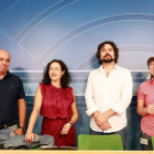 El procurador de IU-Equo por Castilla y León, José Sarrión presenta una iniciativa parlamentaria sobre la mina de uranio en Barruecopardo (Salamanca). Junto a él, de izquierda a derecha, Ramón Barrueco, Marta Santos y Pilar González.-ICAL