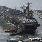 El portaviones nuclear Carl Vinson, en las pasadas maniobras militares de marzo en Corea del Sur.-AP / JO JUNG-HO