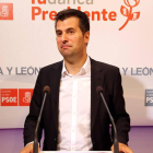 El secretario general del PSCyL, Luis Tudanca, comparece ante la prensa tras presidir la Permanente de la Comisión Ejecutiva Autonómica (CEA) del PSOE de Castilla y León-Ical