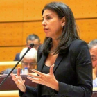 La senadora Arenales Serrano.-E. M.