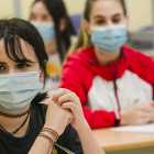 Un grupo de alumnos durante el examen de la EBAU en Soria.  - ICAL