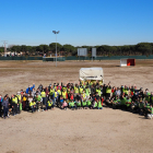 Participantes en la recogida de residuos en espacios naturales de Simancas. -E.M