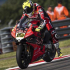 Álvaro Bautista, a los mandos de su Ducati, en el GP de Inglaterra, celebrado en Donington Park.-DUCATI ARUBA / MATTEO CAVADINI