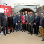 Cirac, junto a los presidentes de las juntas de cofradias, en la presentación de la Semana Santa ayer, en Madrid.-ICAL
