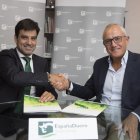 Manuel Rubio, director territorial de EspañaDuero, y Alfredo Castells, consejero delegado de Agrocersa.-ICAL