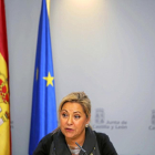 La vicepresidenta de la Junta, Rosa Valdeón, ayer, tras el Consejo de Gobierno.-ICAL