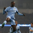 Yaya Toure, durante un encuentro con el City.-REUTERS / ANDREW YATES