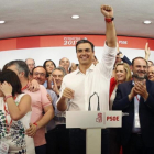 Pedro Sánchez celebra su triunfo en las primarias del PSOE, el pasado 21 de mayo.-EFE