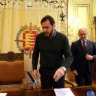 El alcalde de Valladolid, Óscar Puente, y el concejal de Hacienda y Promoción Económica, Antonio Gato, hacen balance del Plan de Empleo 2017-ICAL