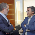 Manuel Saravia se reúne con Ángel Marinero en la Consejería de Fomento.-Ical