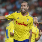 Alfredo Ortuño celebra un gol con el Cádiz, la últinma temporada.-LALIGA