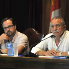 Migiel Armillas, portavoz de C´s y José Antonio de Miguel, alcalde de Almazán.-Valentín Guisande