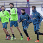 Óscar, Valiente, Pereira y Chica corren en los Anexos durante el entrenamiento.-P. REQUEJO
