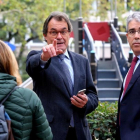 Artur Mas y Francesc Homs hoy en la la Audiencia.-JUAN MANUEL PRATS
