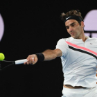 Federer, con un golpe ganador.-SAEED KHAN (AFP)