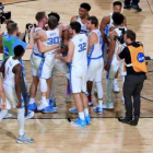 Los Tar Heels de Carolina del Norte celebran la victoria ante los Bulldogs de Gonzaga.-AFP / CHRISTIAN PETERSEN