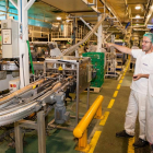 Línea de producción de galletas de la marca Fontaneda en la fábrica navarra de Viana.-EM