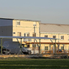 Viviendas del Centro de Integración, en el Camino Viejo de Renedo.-J.M.LOSTAU