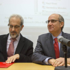 El presidente de la Diputación de Salamanca, Javier Iglesias, y el rector de la USAL, Daniel Ruipérez-Ical