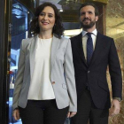 La presidenta de la Comunidad de Madrid, Isabel Díaz Ayuso, con el presidente del PP, Pablo Casado.-DAVID CASTRO