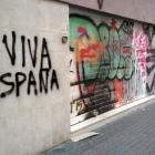 La sede central de la CUP, en Barcelona, amanece con una pintada de Viva España.-TWITTER