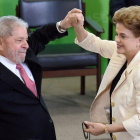 Lula asegura ser víctima de una persecución judicial y política.-AFP
